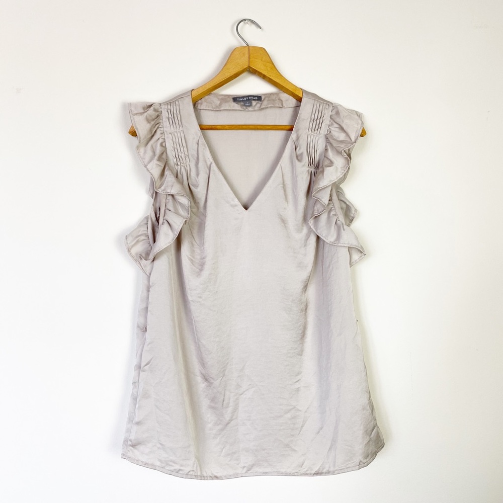 Tinley Road Flutter Sleeve Top Light Grey Size M
